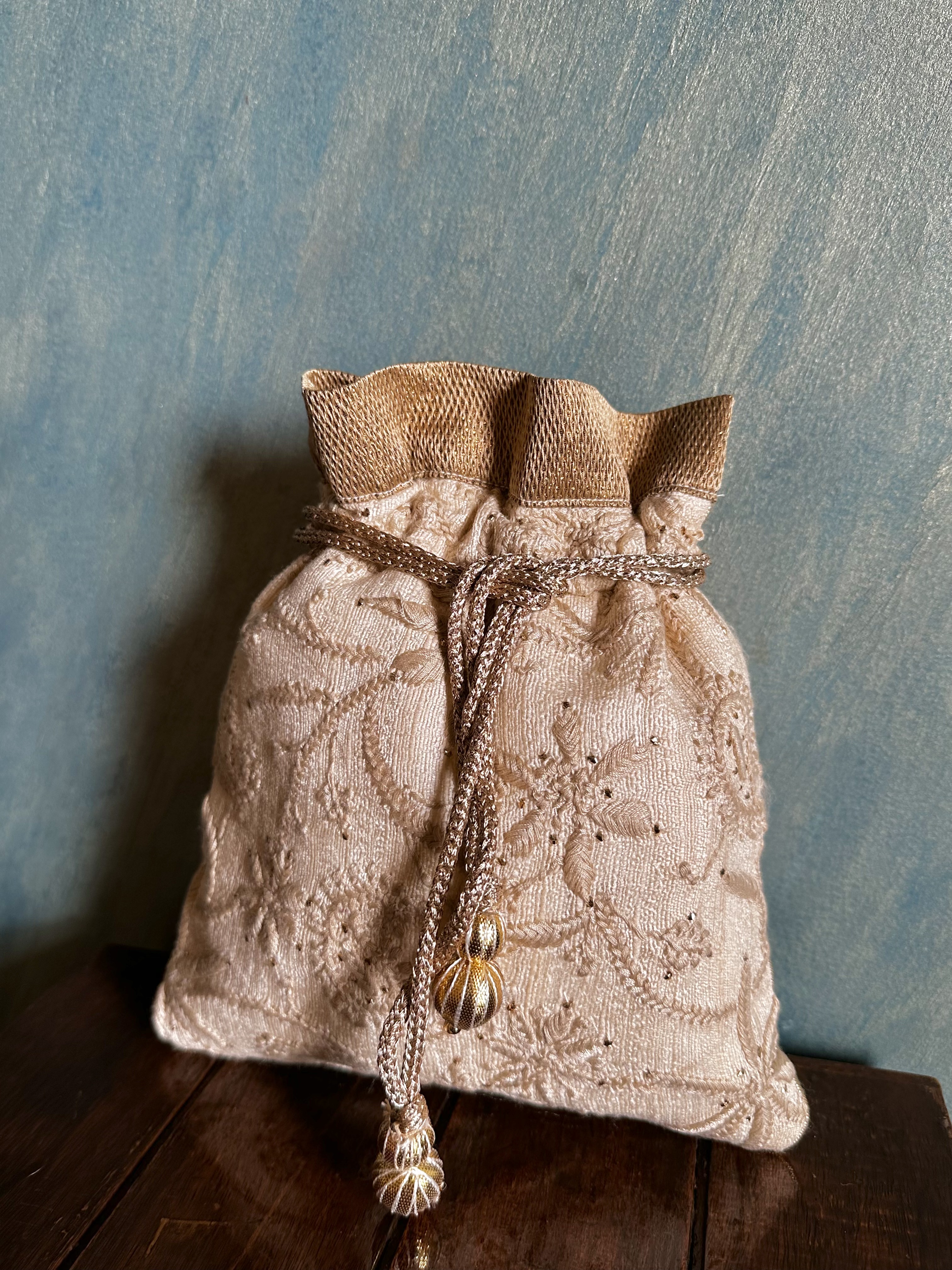 Pure Matka Silk Chikankari Potli - Image 2