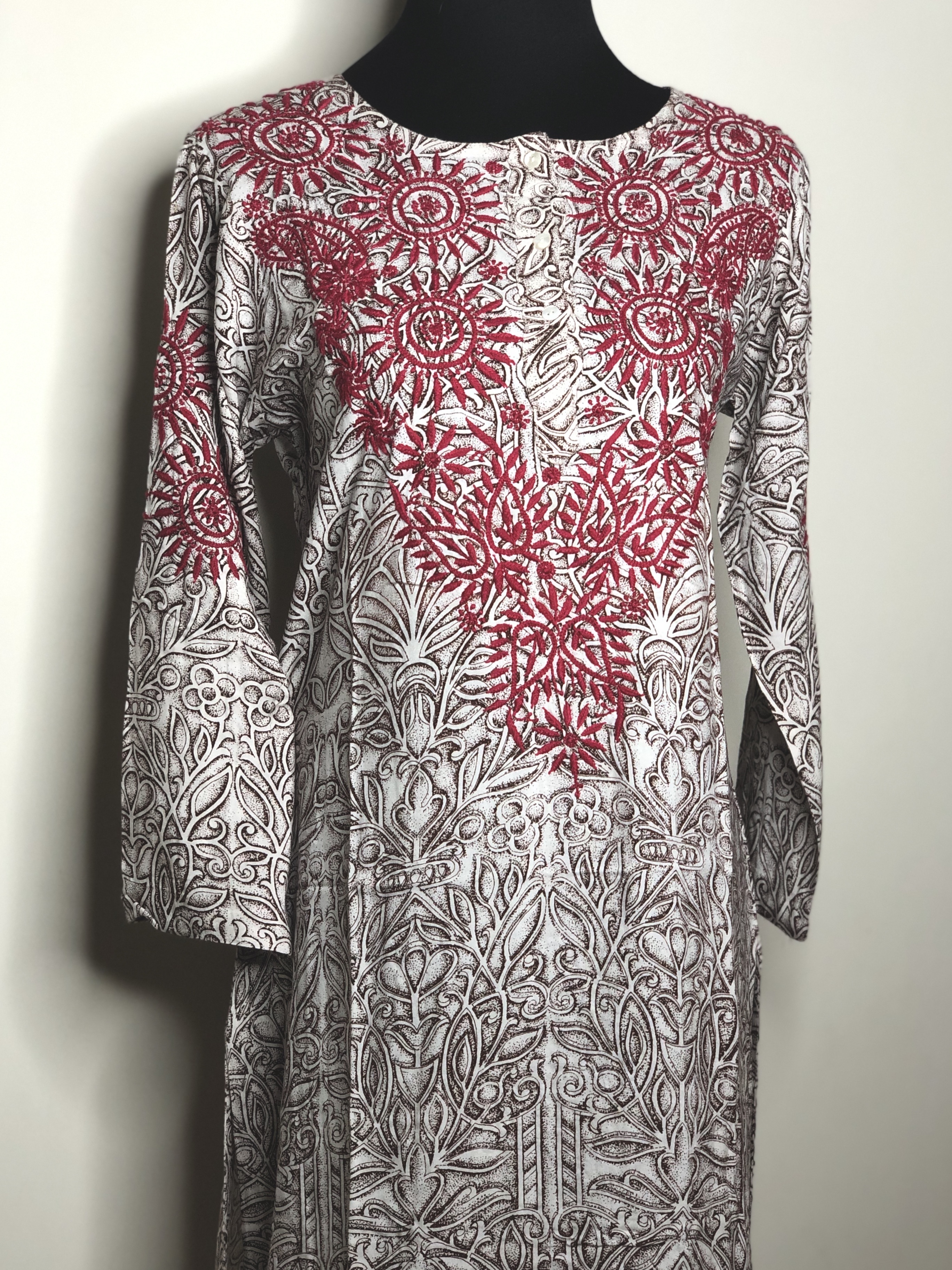 pure cotton chikankari kurti-chikankari kurti with jeans