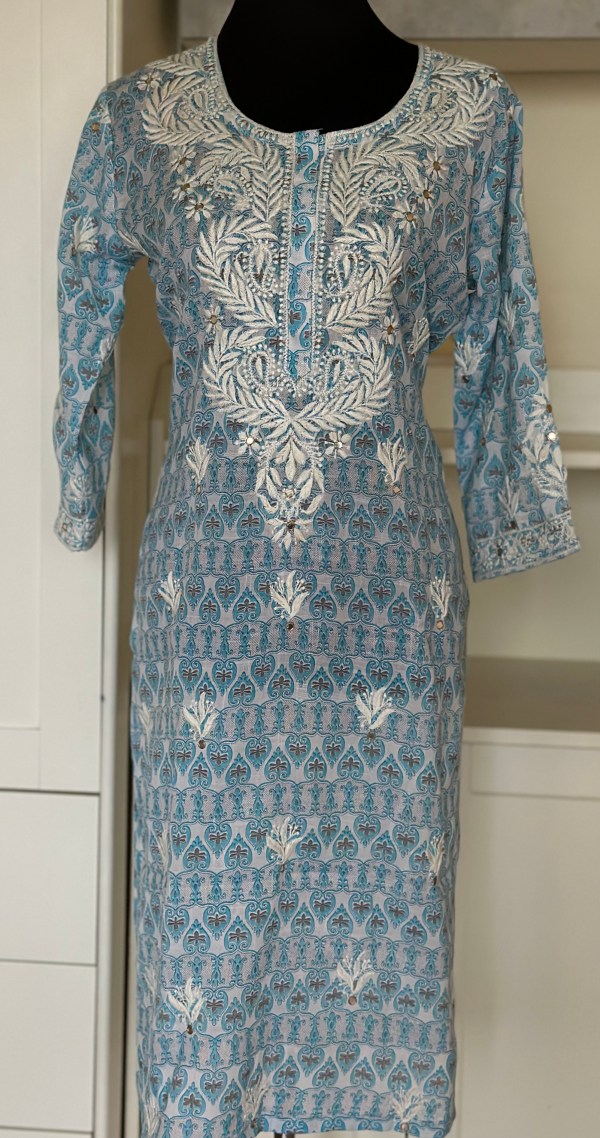 pure cotton chikankari kurti with mirror work