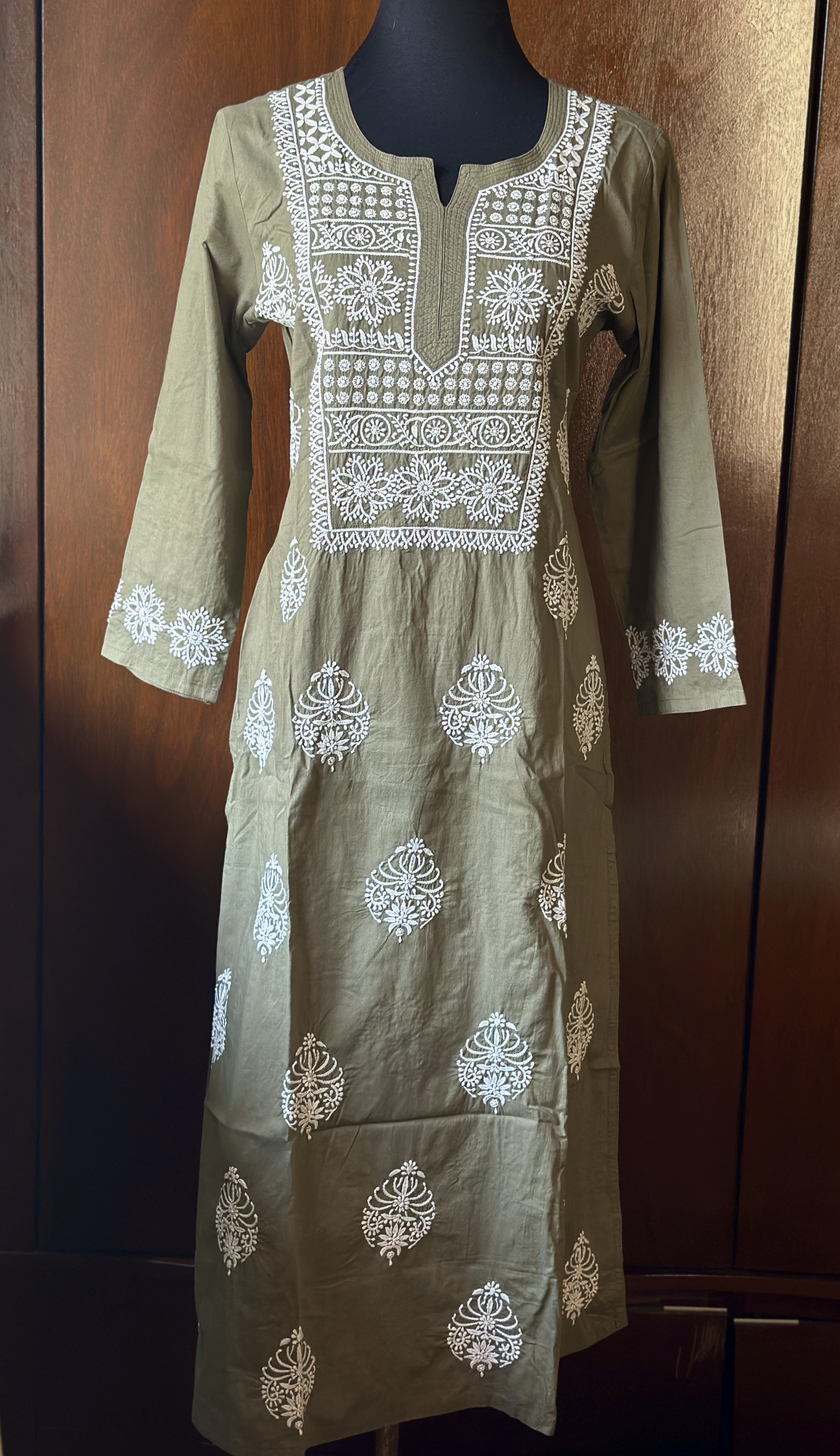 green cotton mul chikankari kurti-casual kurti-office wear kurti