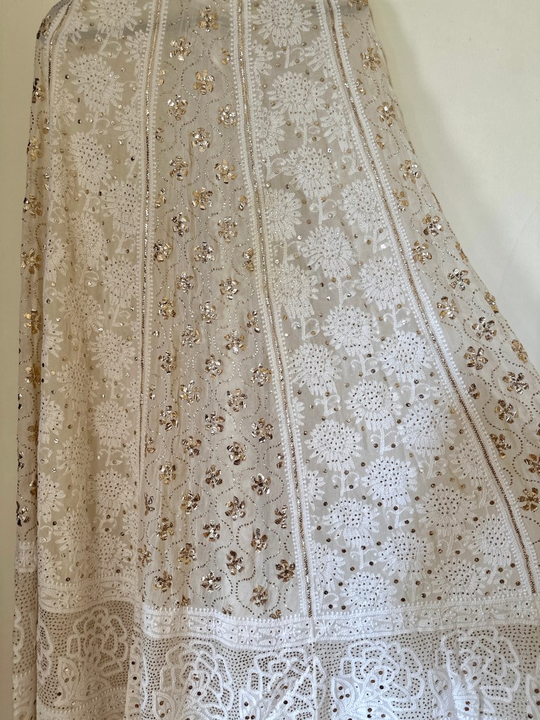 Off-White Pure Georgette Chikankari Lehenga With Kamdani Work. 3 piece set