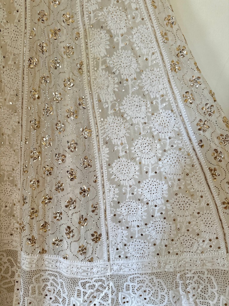 Off-White Pure Georgette Chikankari Lehenga With Kamdani Work. 3 piece set