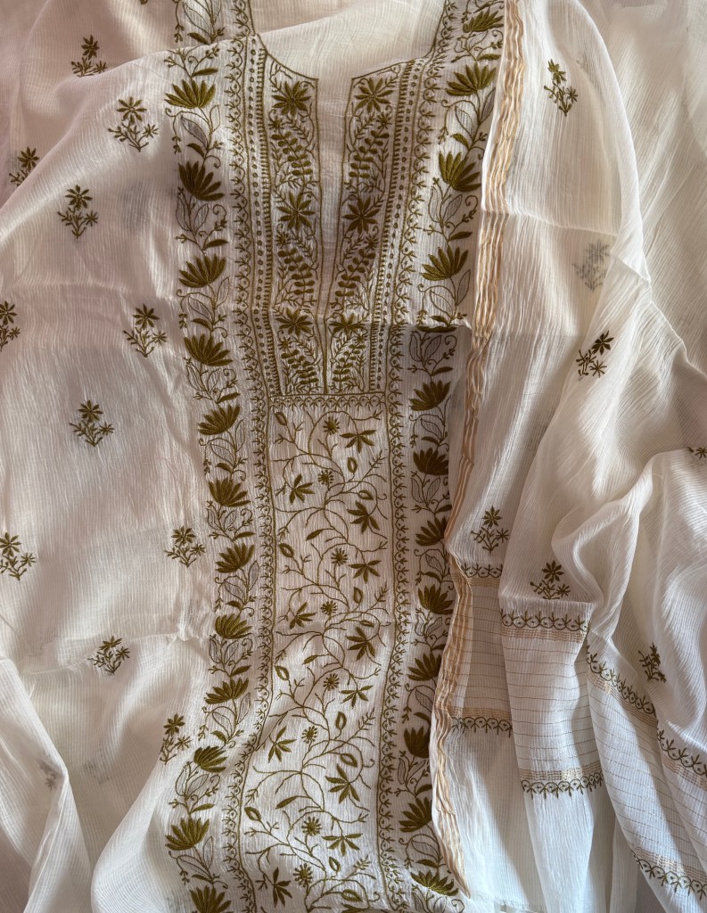 Off-white Maheshwari cotton Chikankari kurta dupatta set