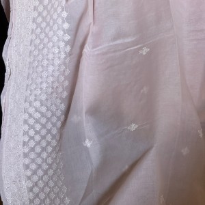 Pink pure cotton handmade Chikankari saree with blouse - Image 3