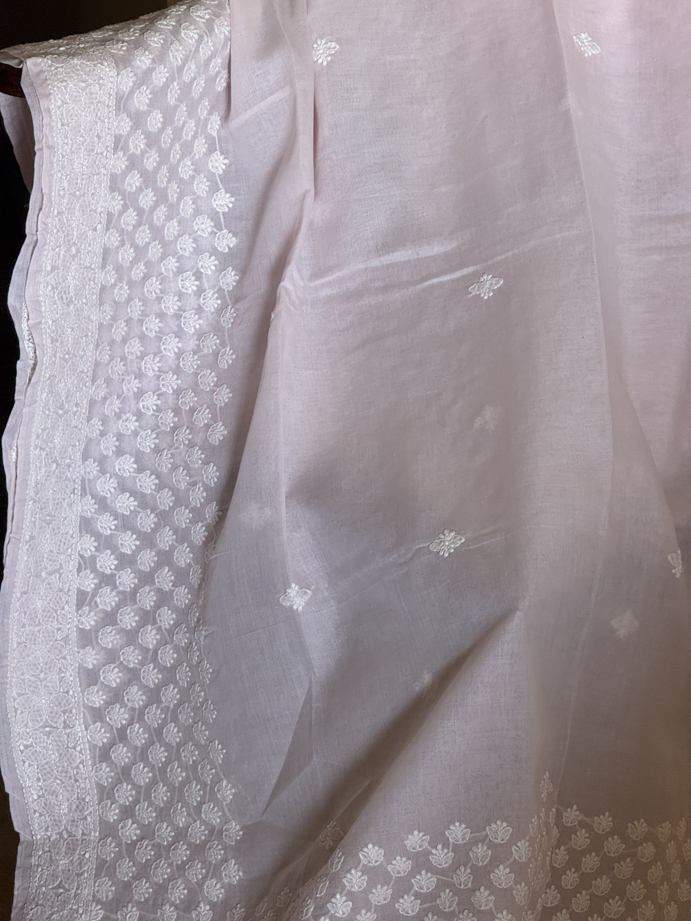 Pink pure cotton handmade Chikankari saree with blouse - Image 3