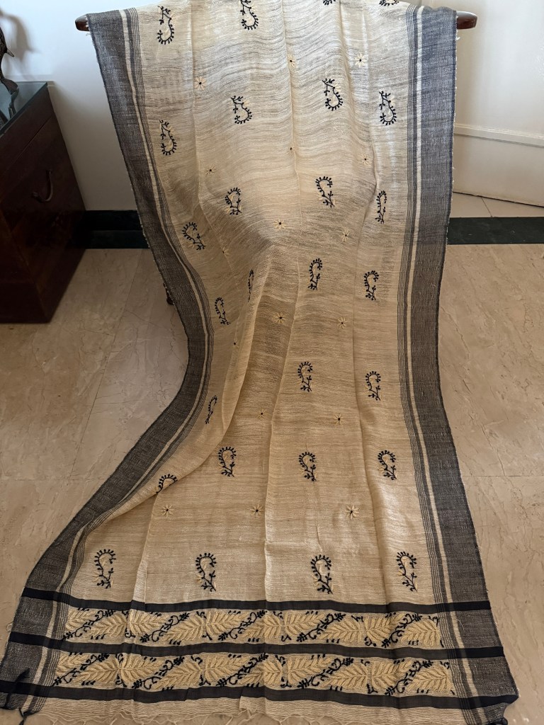 Beige Ghicha silk chikankari stole