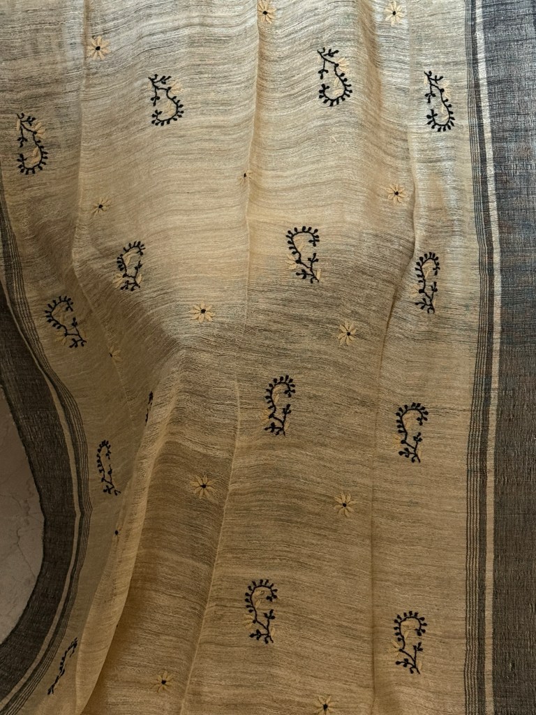 Beige Ghicha silk chikankari stole