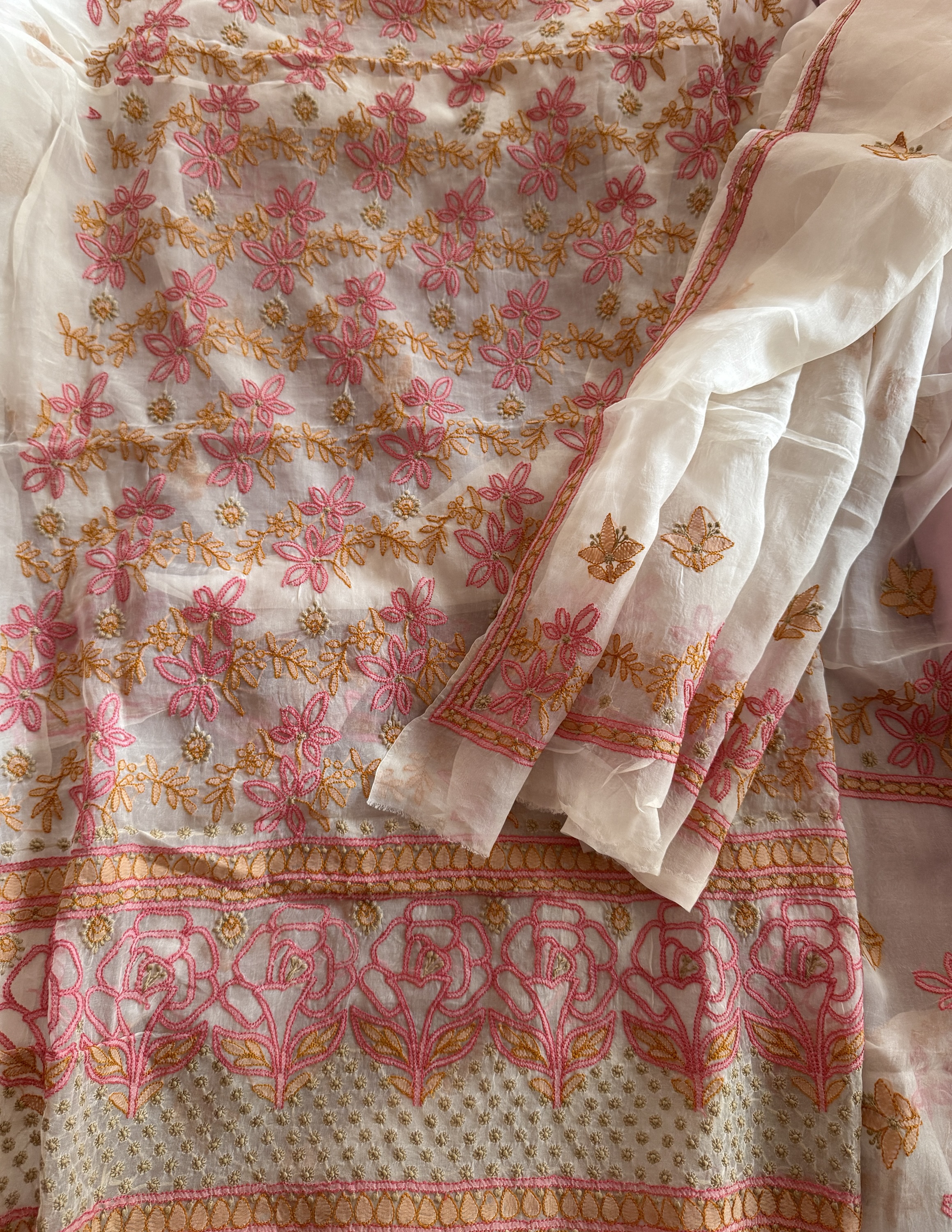 Off-white pure organza chikankari kurta dupatta set with peach & pink shadow & murri work - Image 1