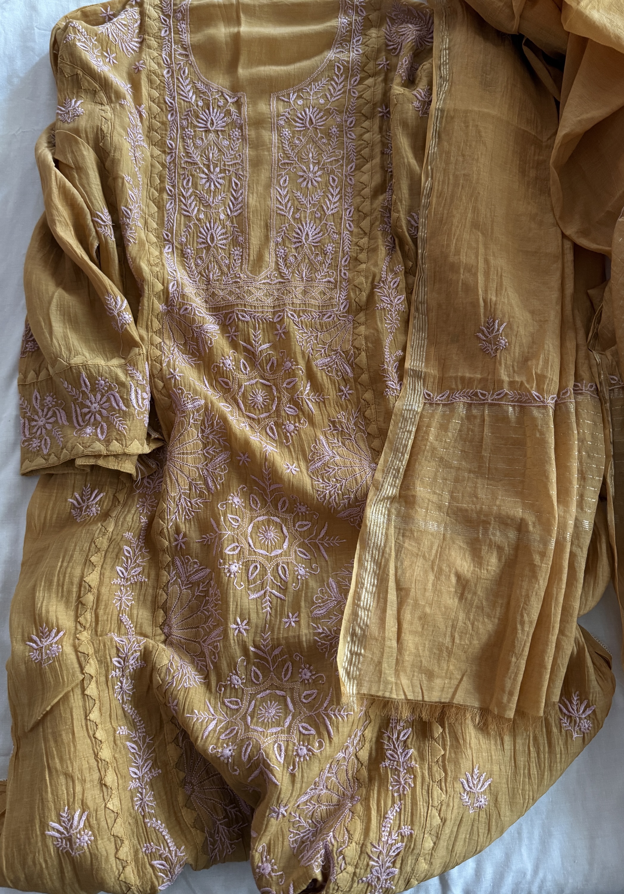 Mustard yellow mulmul kurta dupatta set with lilac Chikankari work - Image 1