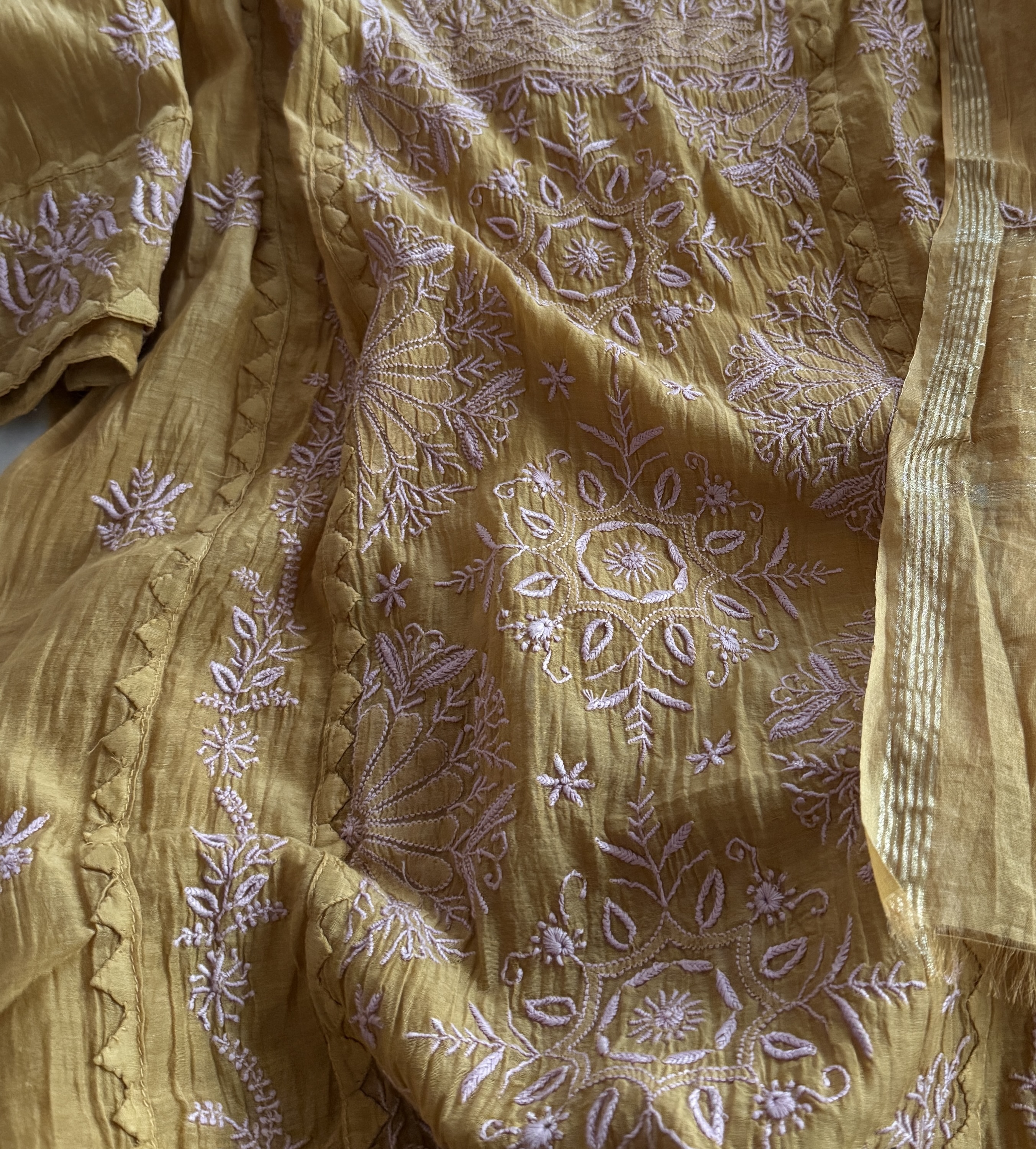 Mustard yellow mulmul kurta dupatta set with lilac Chikankari work - Image 2