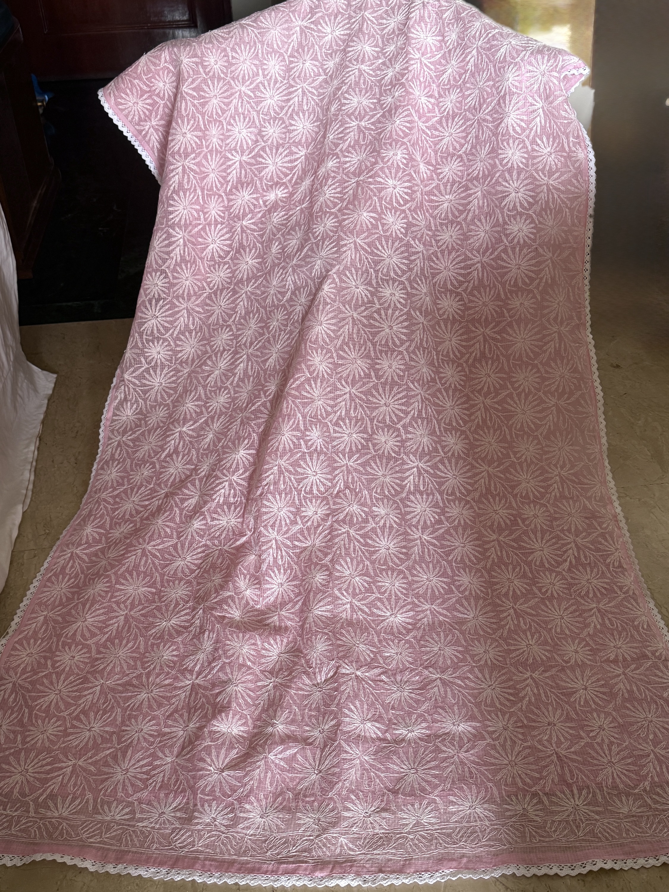 Charming pink pure cotton Kota doria chikankari saree with handcrafted jaal Tepchi work & delicate lace border - Image 2