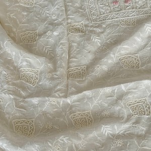 Ivory white pink bullion rose Chanderi kurta dupatta set delicately embellished with pearls - Image 3
