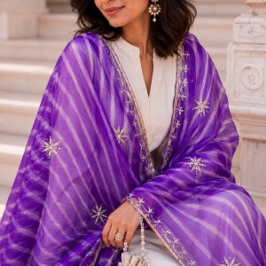 Amethyst hand-tied leheriya dupatta - Image 2