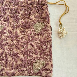 Antique Rose silk Chikankari potli with Jaali motifs - Image 3