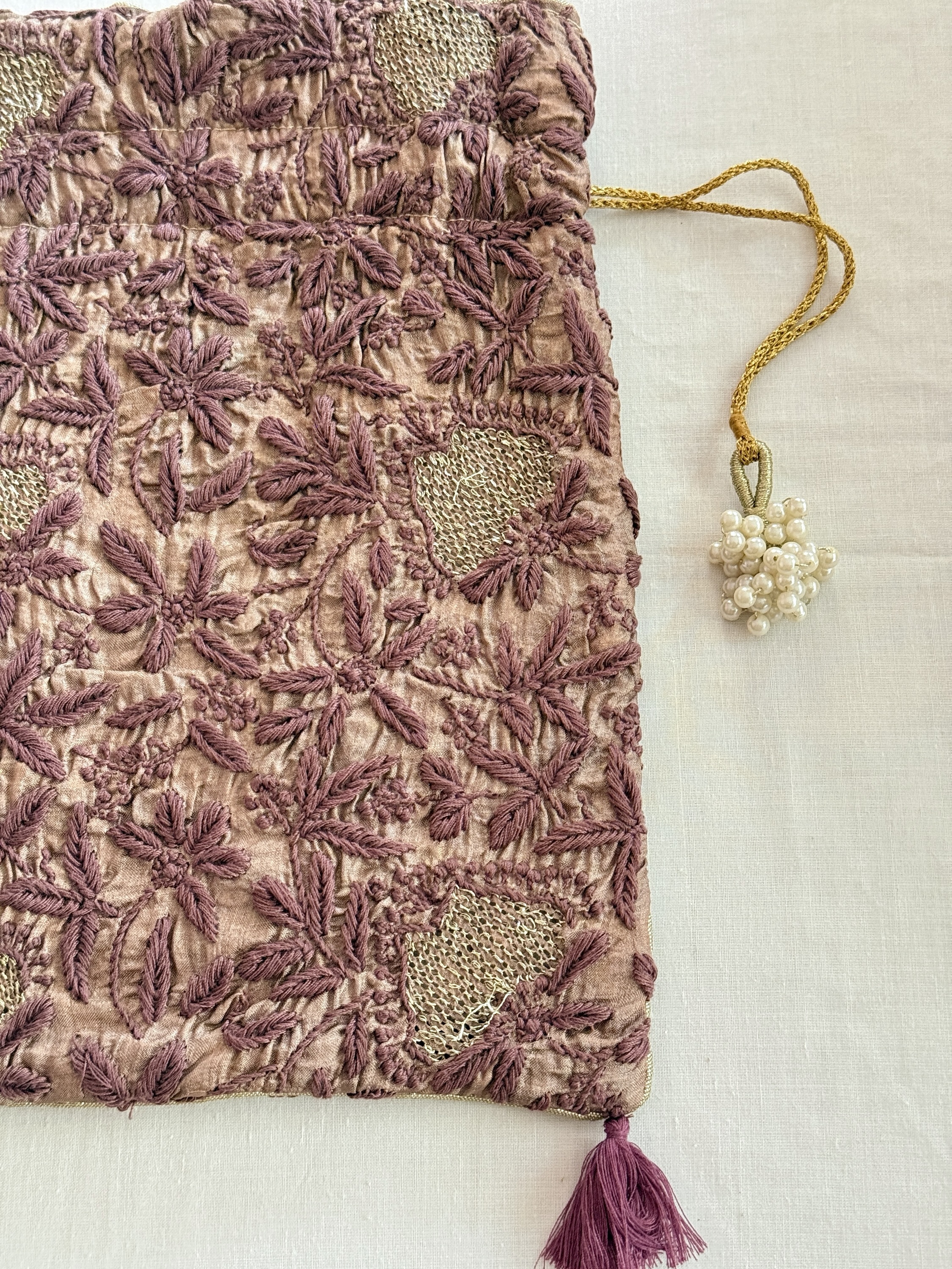 Antique Rose silk Chikankari potli with Jaali motifs - Image 3