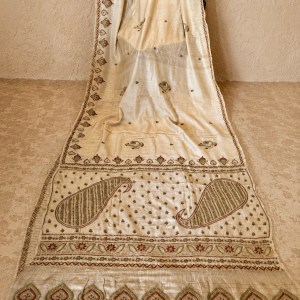 Beige pure Muga Tussar Silk ektaar  Chikankari Saree & blouse - Image 3