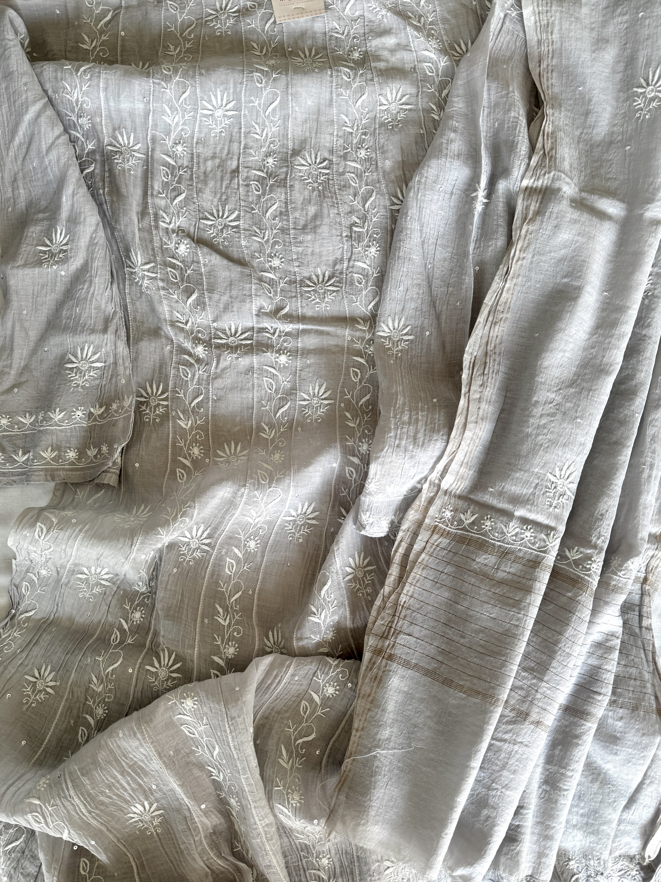 Silver grey semi-stitched Chanderi mulmul ektaar chikankari Anarkali dupatta set - Image 1
