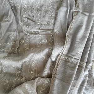 Silver grey semi-stitched Chanderi mulmul ektaar chikankari Anarkali dupatta set - Image 4