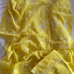 Canary yellow Chanderi mulmul Chikankari kurta dupatta set with cut dana work - Image 5